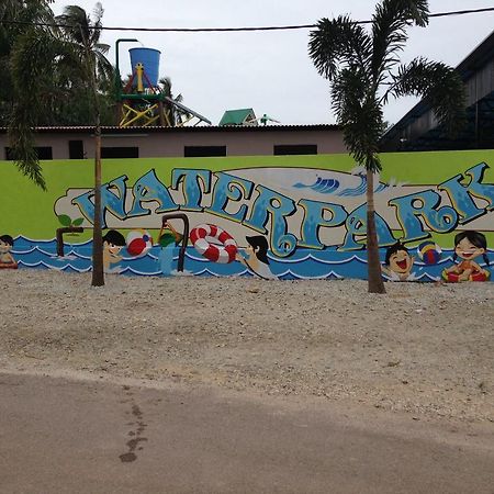 Hotel Hs Farm Waterpark Muar Exterior foto