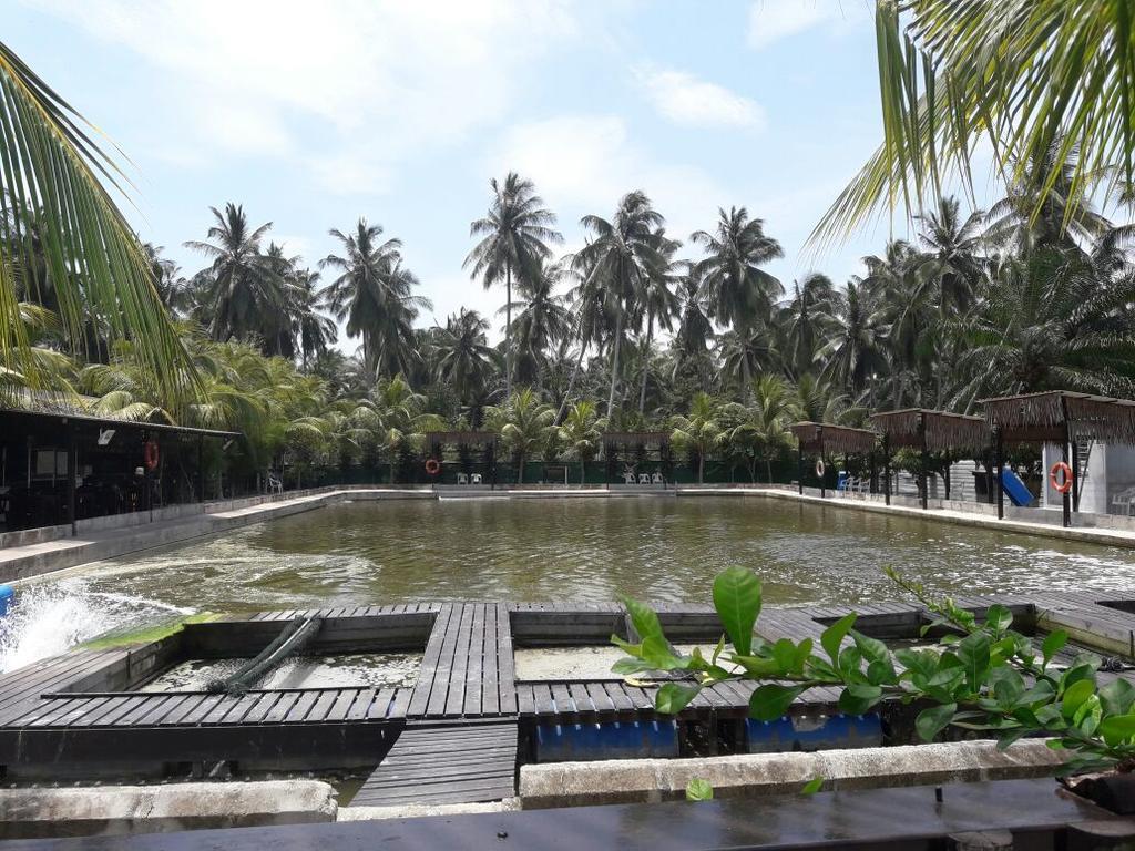 Hotel Hs Farm Waterpark Muar Exterior foto