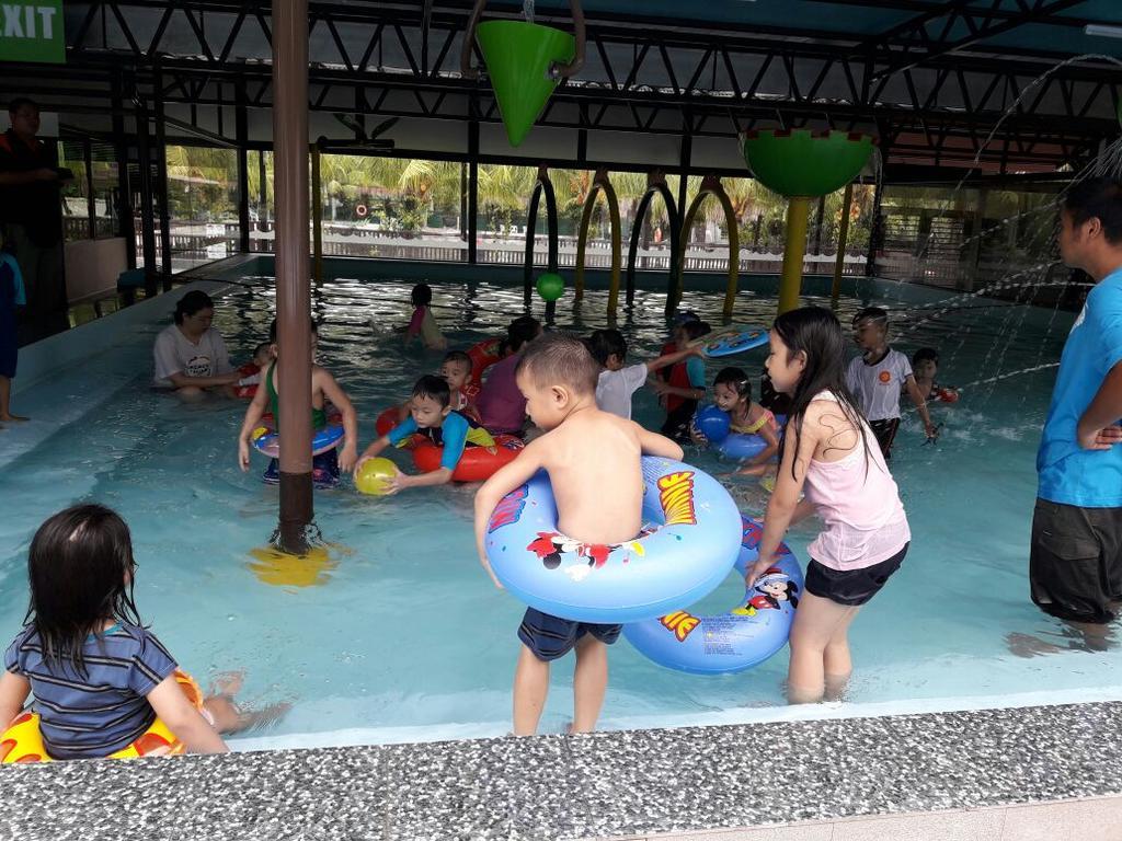 Hotel Hs Farm Waterpark Muar Exterior foto